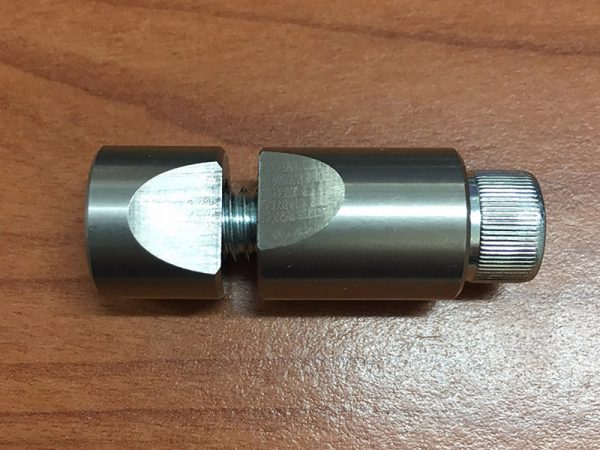 2-piece clamp bushing & screw assembly. HHI 41mm & 39mm Lower Triple Tree Pinch Bolt.