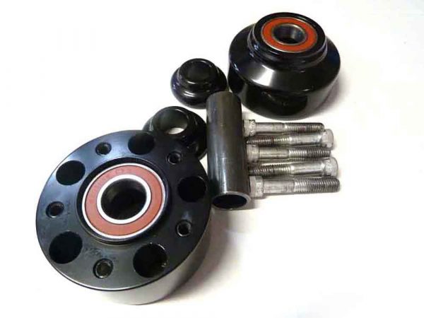 Front Wheel Hub - Black. Fits Dyna & Dyna Low Rider 2008-2011.