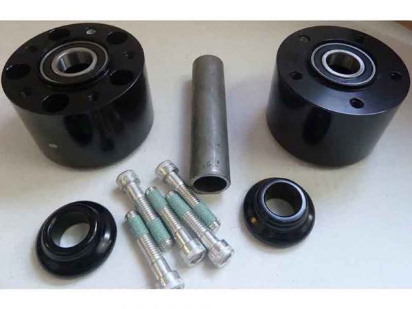 Front Wheel Hub - Black. Fits Touring 2000-2007 with 1" Axle & Dual Disc Rotors.