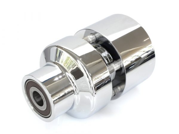 Front Wheel Hub - Chrome. Fits FLSTSB 2009.