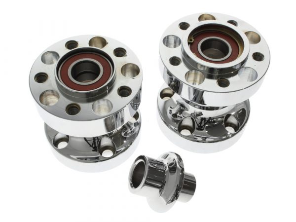 Rear Wheel Hub - Chrome. Fits Softail 2007-2010 with Heartland HL-250 Kit.