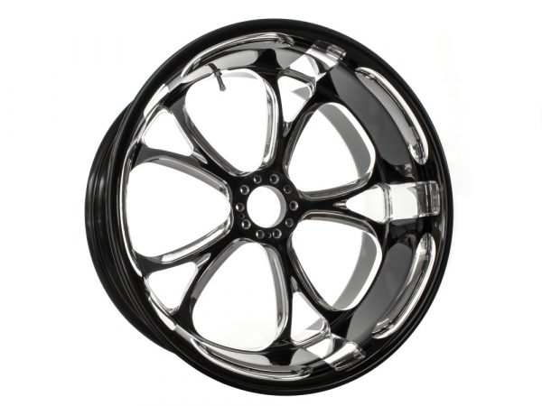 18" x 8.50" wide Luxe Wheel - Black Contrast Cut Platinum.