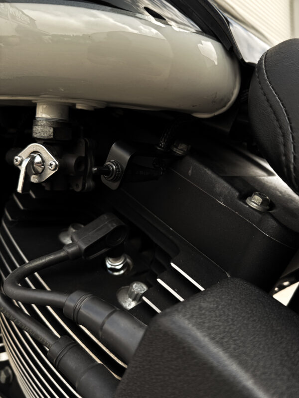 SAS-00 Toggle Switch for Air Suspension